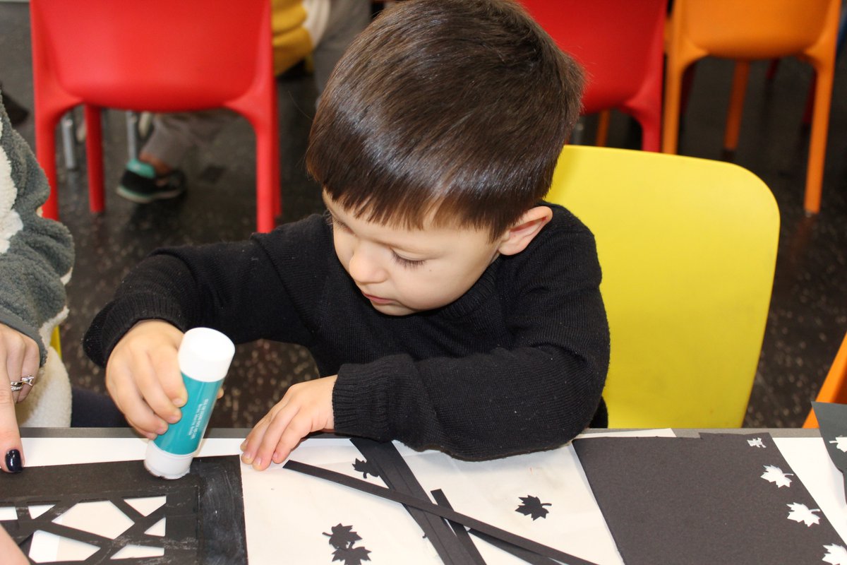 Mini Morris. Toddler-friendly crafting for 2-5s. This March, we’re crafting our own instruments to make musical magic together! Create a percussive tambourine, play along with us, and bring the music home. Thurs 20 March, 10am or 11.45am. FREE, drop in.
bit.ly/41J7rSg