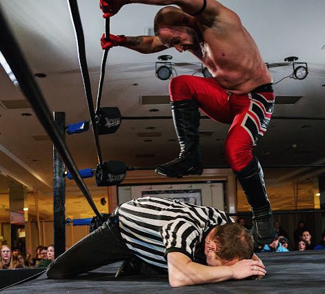 When you’re trying to kick your opponent, but the ref gets too close 😬 #TotallyDidntMeanIt #RefDown #WrestlingMeme #tjepixx #cxr 📸: <a href="/_stevevincent/">Steve Vincent</a>