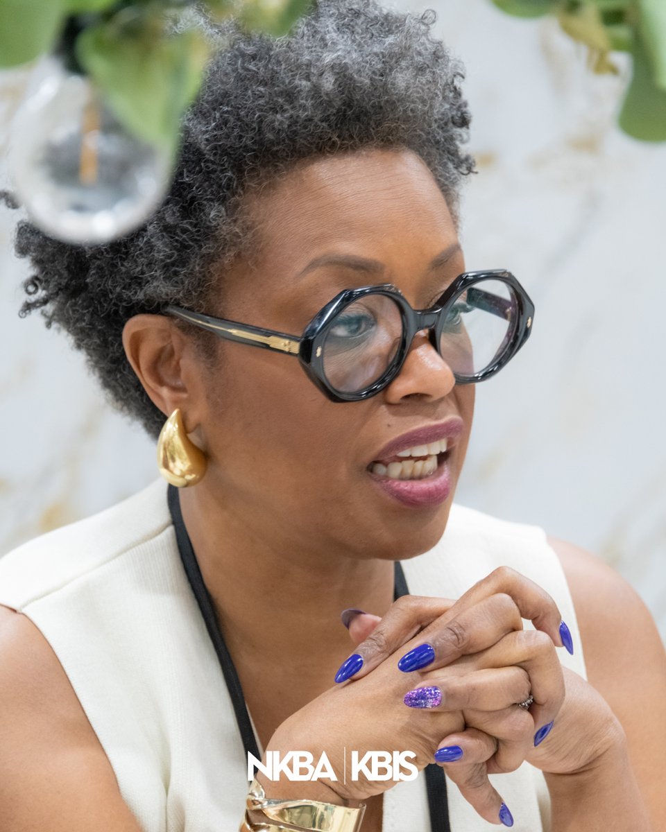 COMPACsurfaces's tweet image. ✨ Influencers at KBIS 2025: design and innovation up close ✨

During @KBIS, we had the pleasure of welcoming a group of leading industry influencers, who explored and learned all the details about our latest collections in an exclusive visit

#COMPAC #KBIS2025 #Innovation