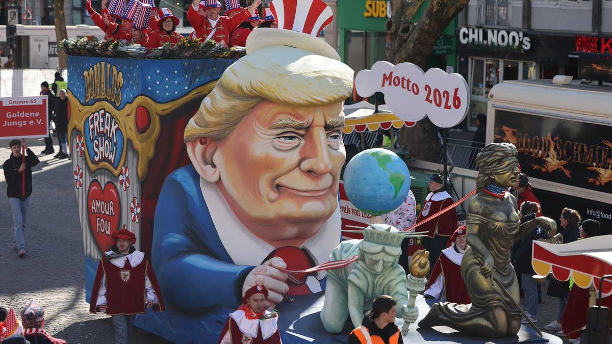 Ben amper zichtbaar dankzij de censuur van #ElonMusk 
Het vele commentaar op hem, #Trump en #Vance en #Putin wordt niet erg gewaardeerd en ik wordt regelmatig vergrendeld.
Maak me alleen nig strijdbaarder.
Daarom een draadje beste anti Trump etc  #carnavalswagens