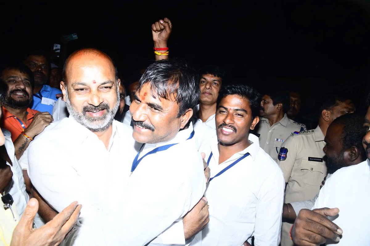 bandisanjay_bjp's tweet photo. This is just the beginning—BJP is growing stronger in Telangana! 🚩

As we celebrate the 2 MLC victories, I feel deeply thankful, especially for the trust Hon’ble Prime Minister Shri @narendramodi ji has shown in us. 

Immense gratitude to #Graduates for trusting BJP’s progressive leadership.

This victory wouldn’t have been possible without Modi ji’s leadership and Shri @AmitShah ji’s guidance.

A big thank you to Shri @JPNadda ji and Shri @kishanreddybjp ji for their constant support.

Heartfelt congratulations to Shri @AnjiReddy_BJP ji for the historic win, defeating ugly forces that stood in the way of progress.

But most importantly, this win belongs to every karyakarta who faced protests, arrests, and lathis but never stepped back.

Your hard work and dedication made this happen.
This is just the trailer, picture abhi baaki hai! 🚩