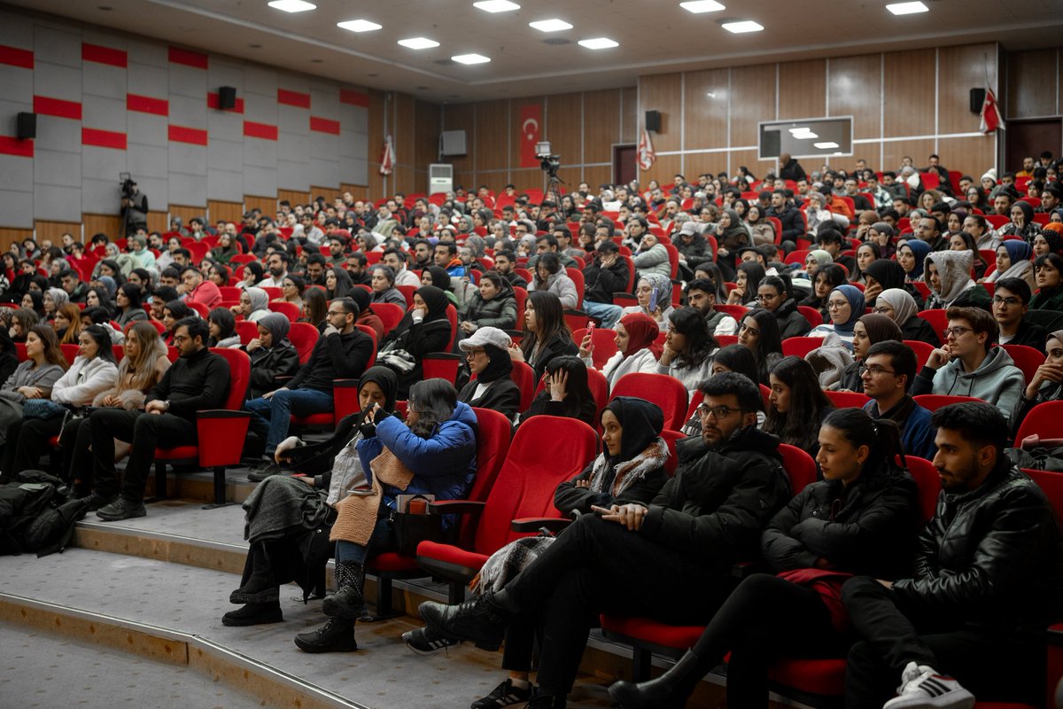 <a href="/leylimkitapcafe/">Leylimkitapcafe</a> ailesi olarak sizi ağırlamaktan gurur duyduk. her şey için teşekkür ederiz.  <a href="/ZekiDemirkubuz/">Zeki Demirkubuz</a> 🌿❤️