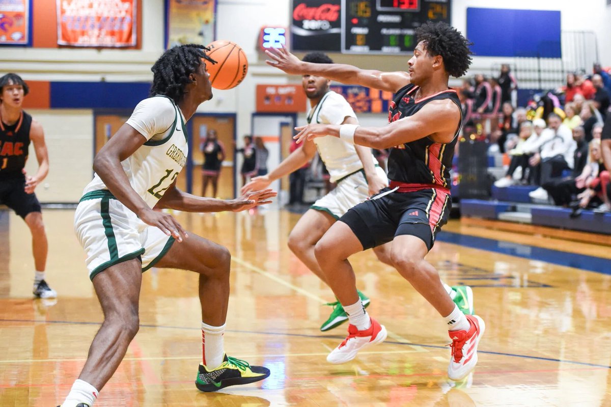 Full Senior Season Highlights - drive.google.com/file/d/1nRn_RO… 

16.0ppg 
4.9asts
3.6reb
3.0stls 
41% From 3 … 78 3PM
81% Free Throw
1,092 Total Career Points