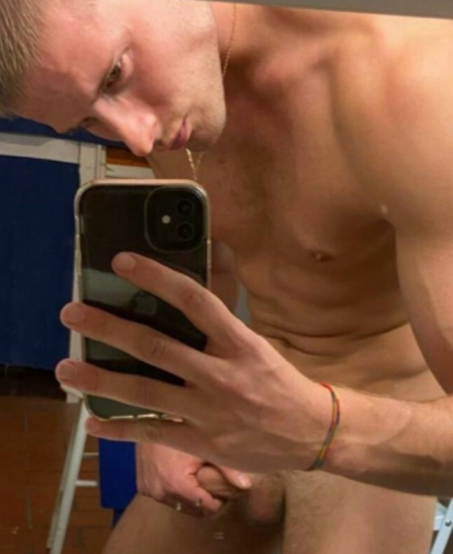 XposedFans's tweet photo. Nudes Daniel Lenhardt - OnlyFans https://t.co/K8gOUR3LK4