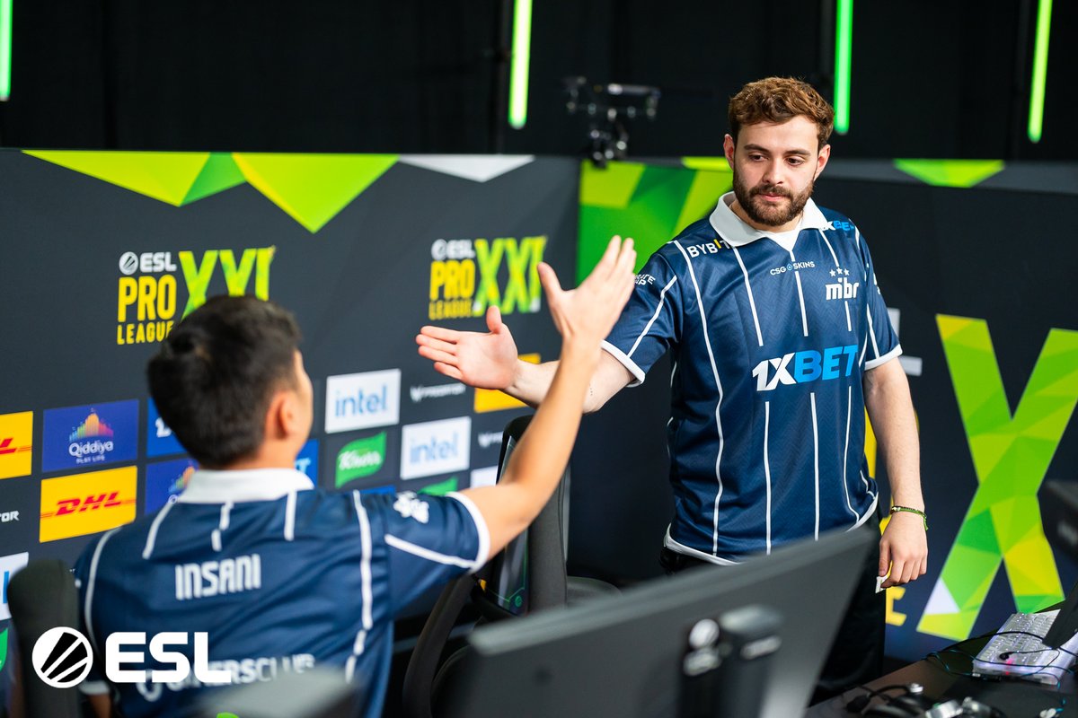 premioesportsbr's tweet photo. BRAZILIAN STORM NO CS2! ⛈🇧🇷
Na ESL Pro League Season 21, as três equipes brasileiras fizeram bonito e garantiram a classificação para o Stage 2 da liga mais importante da modalidade.
Começando com o @MIBR de @saffeecsgo, @Lucaozy, @insani (Atleta Revelação do #PEB23), @brnz4n e @exitfps, que avançou após superar a Tyloo por 2-0 🔥