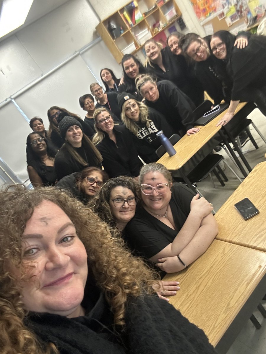 MadameSD (@madame_sd) on Twitter photo Did we all just “blackout” <a href="/StMaryDPCDSB/">St Mary Brampton DPCDSB</a> staff and come to work dressed in the same colour? Hmmmm….🤔🤔 Did we all just “blackout” <a href="/StMaryDPCDSB/">St Mary Brampton DPCDSB</a> staff and come to work dressed in the same colour? Hmmmm….🤔🤔