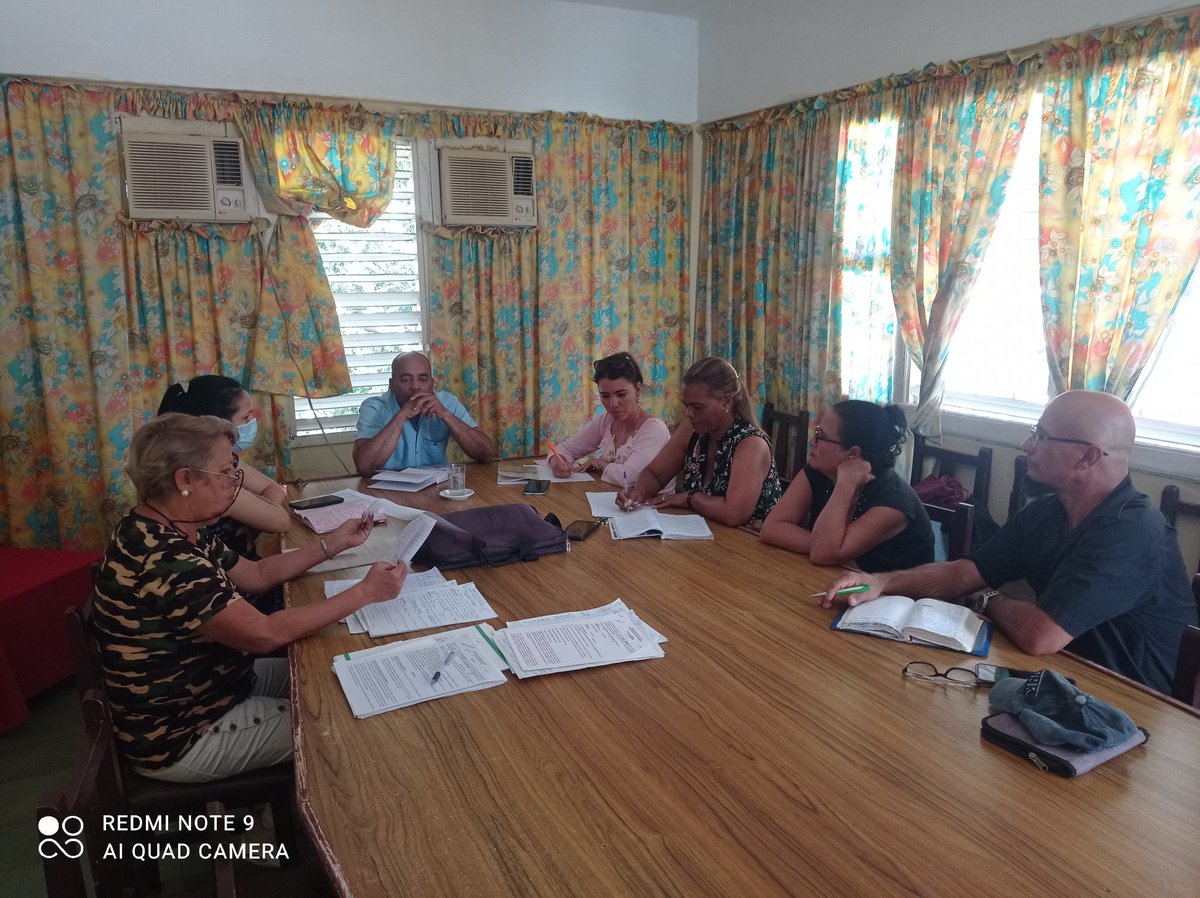 Cómo parte del Sistema de trabajo se reúne el Buro y El Primer Secretario con la comisión Crecimiento y Sanciones para valorar las prioridades de crecimiento para este año y el análisis de las tendencias del 2024.
#TareaDeGrandes..