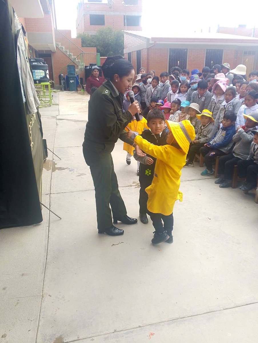 POLICIA BOLIVIANA (@pol_boliviana) on Twitter photo #Oruro | #TuPolicĂaContigo
đ§đŽ #2025_BicentenarioDeBolivia
đđąđĄđđđđĄđ§đđđđ đąđŠ đ đĄđšđđŠđ§đ„đąđŠ đĄđĂđąđŠ đđ đđ đšđĄđđđđ đđđšđđđ§đđ©đ đŠđđĄ đ đđđšđđ đŠđąđđ„đ đ§đ„đđ§đ đŹ đ§đ„Ăđđđđą #Oruro | #TuPolicĂaContigo
đ§đŽ #2025_BicentenarioDeBolivia
đđąđĄđđđđĄđ§đđđđ đąđŠ đ đĄđšđđŠđ§đ„đąđŠ đĄđĂđąđŠ đđ đđ đšđĄđđđđ đđđšđđđ§đđ©đ đŠđđĄ đ đđđšđđ đŠđąđđ„đ đ§đ„đđ§đ đŹ đ§đ„Ăđđđđą