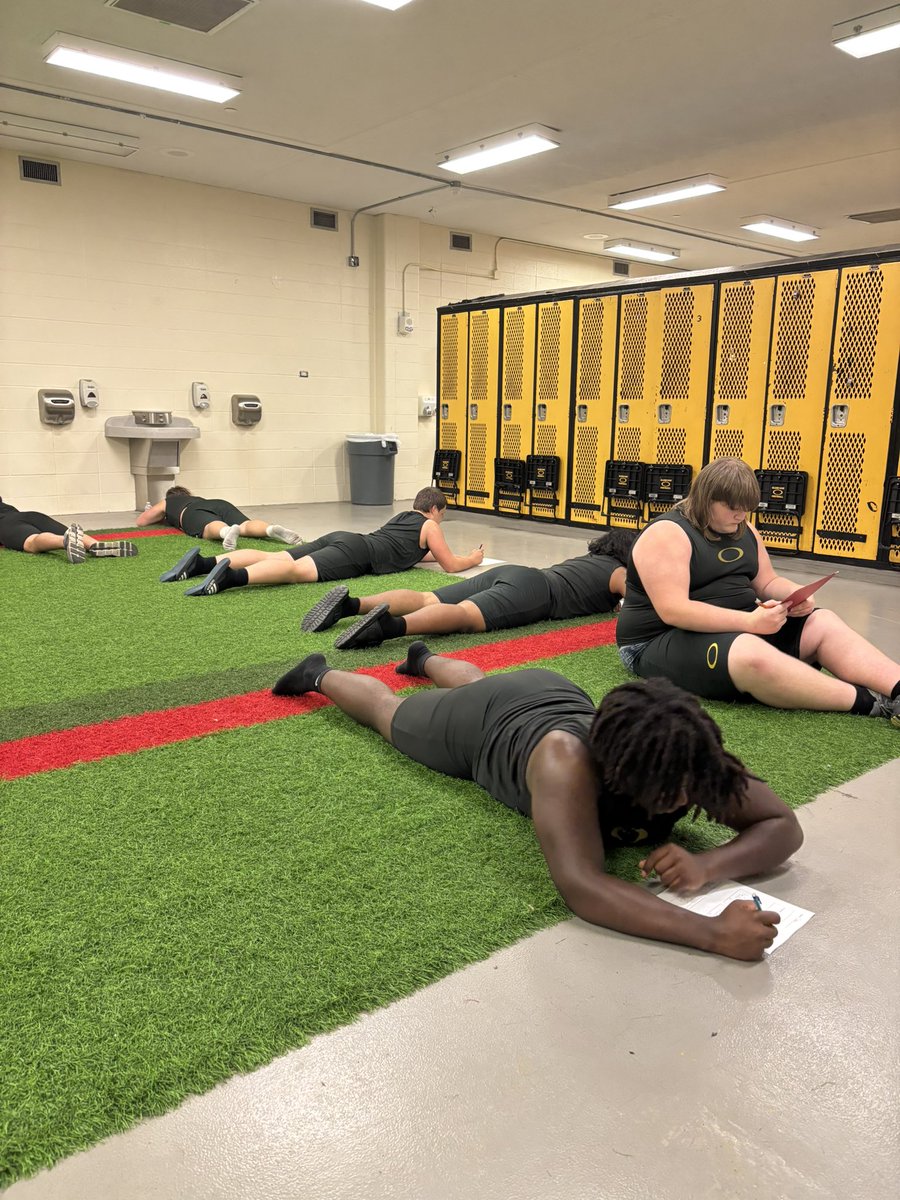 jaycob_freeman's tweet image. Quiz day today for the #Punishers
Gotta know what to do BEFORE spring ball starts #OakEm @KLEINOAKFB