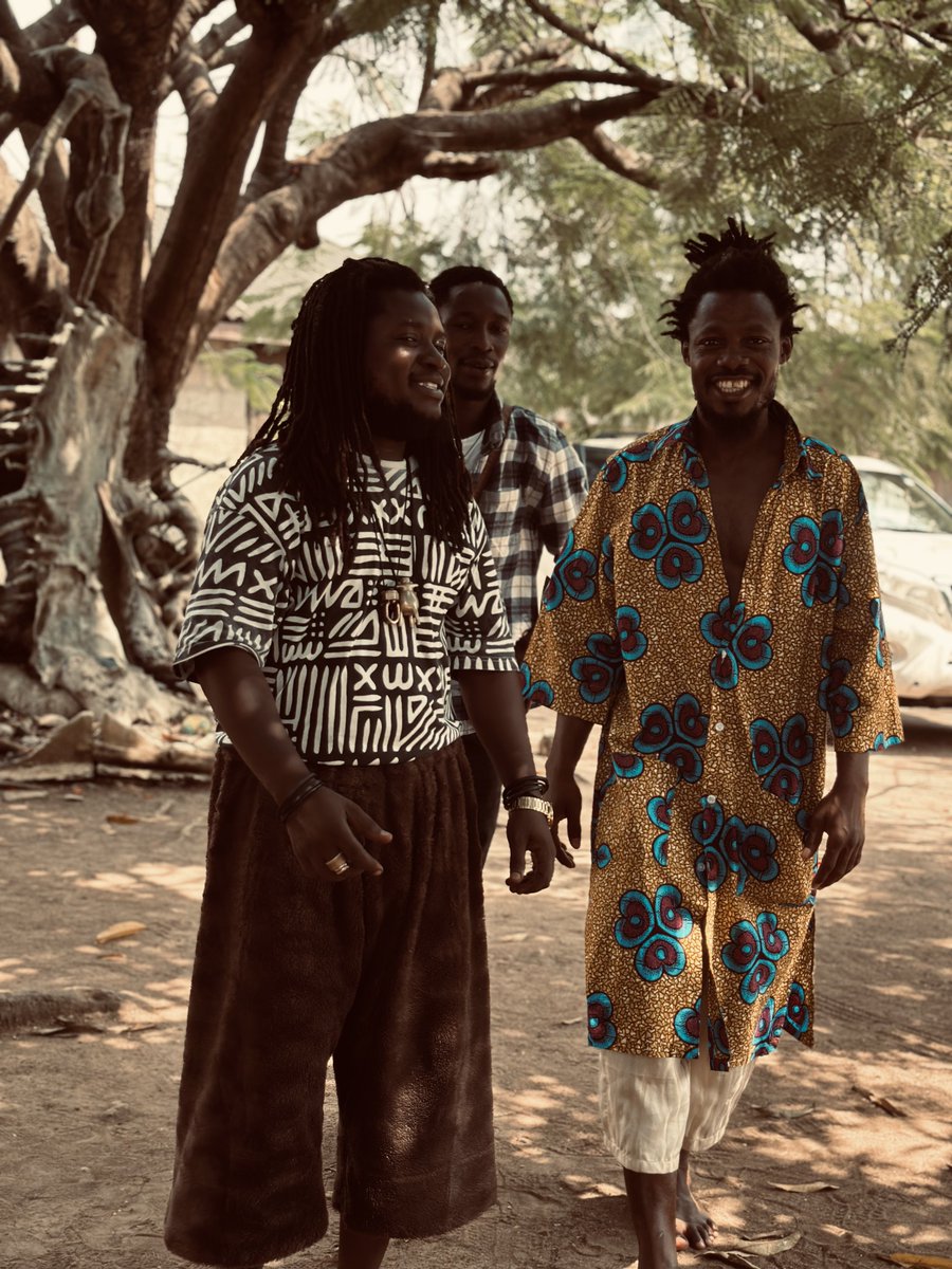 megborna's tweet photo. I &amp; I in the midst of WE &amp; WE
MFA Year 2 Semester 1 Week 3
Under the shade of wisdom, in the company of seekers, storytellers, &amp; visionaries; where laughter echoes like an ancient hymn &amp; conversations flow like sacred rivers.
A moment woven with the threads of knowledge, spirit.. https://t.co/ayouhErpNy