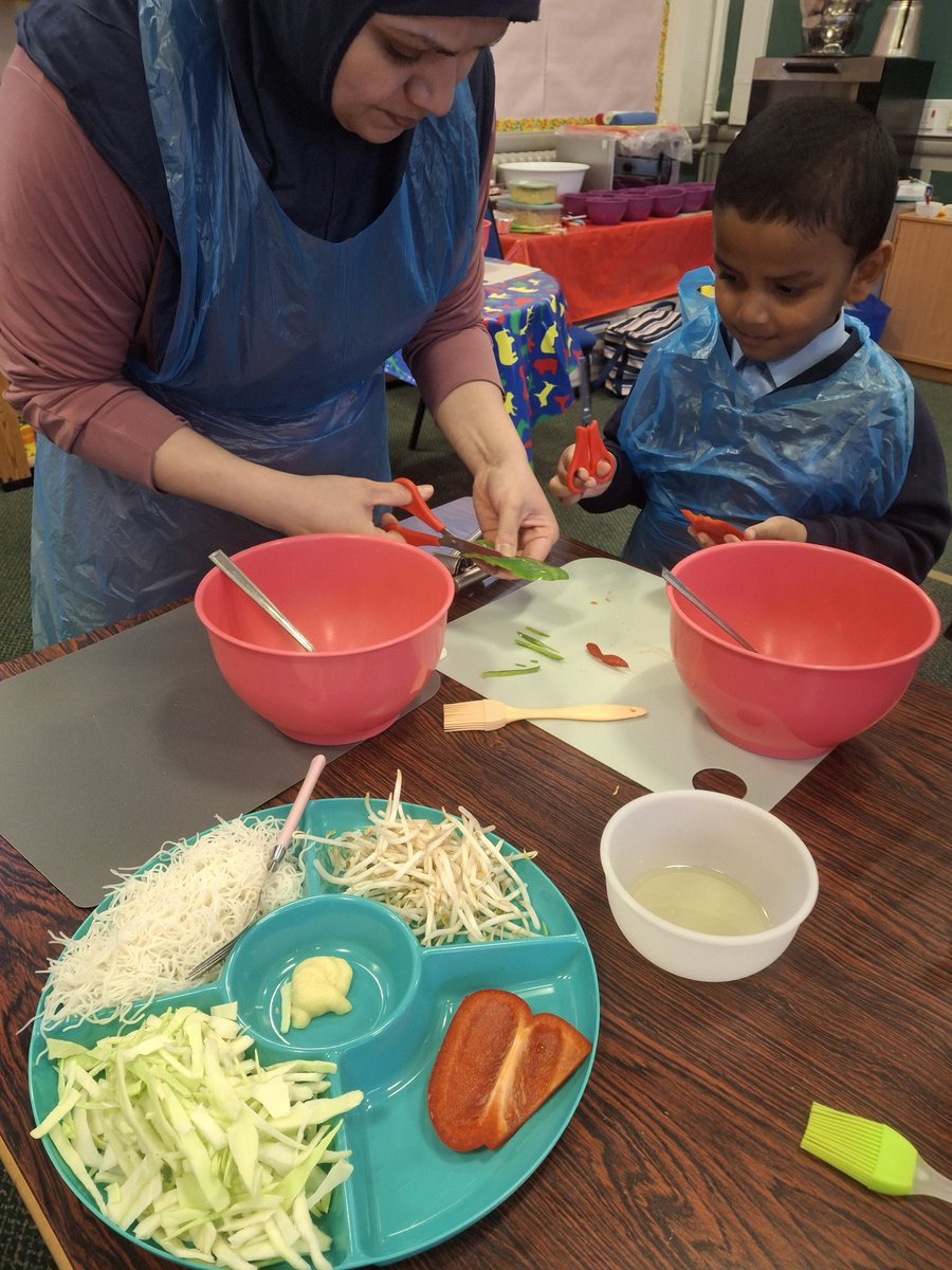 Totnosh (@totnoshuk) on Twitter photo We had a lovely time at our first family cooking session <a href="/SaintRochsPS/">Saint Roch's Primary & Deaf School</a> today making spring rolls and a noodle salad. It was lovely to see our families working together and learning lots of new skills. Oh and the food looked delicious too ππ #skillsforlife #familybonding We had a lovely time at our first family cooking session <a href="/SaintRochsPS/">Saint Roch's Primary & Deaf School</a> today making spring rolls and a noodle salad. It was lovely to see our families working together and learning lots of new skills. Oh and the food looked delicious too ππ #skillsforlife #familybonding