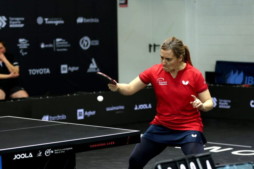 🏓| Maria Serres, del <a href="/ttamicsterrassa/">CTT els Amics</a>, guanya el Campionat Estatal de #TennisTaula en categoria màster terrassadigital.cat/maria-serra-gu… #Terrassa #esportstrs <a href="/Areadejoctrs/">Àrea de Joc</a> <a href="/fcttcat/">Federació Catalana de Tennis Taula</a> 

[Font 📸: Maria Serra/ <a href="/rfetm_tenismesa/">RFETM</a>]