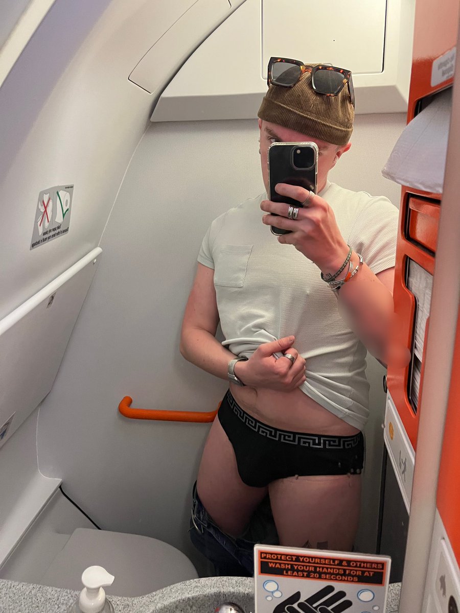LustyQueerBoy's tweet photo. C O C K  -   P I T 💦 https://t.co/0N8nTpfNhj