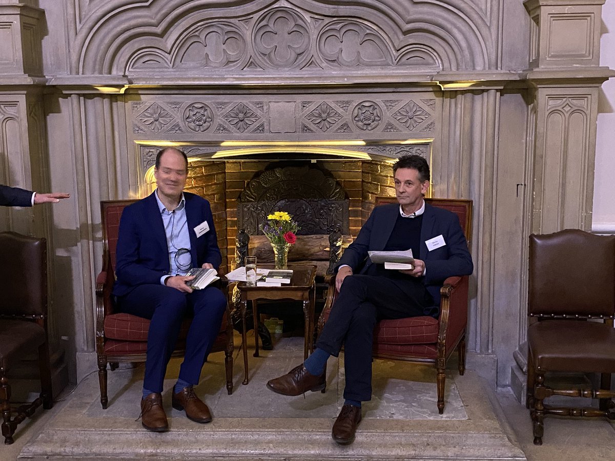 Paul Monks (@psmonks) on Twitter photo A fireside chat (literally) with <a href="/hjesanderson/">Henry Sanderson</a> (Volt rush) and <a href="/FaradayInst/">Faraday Institution</a> Martin Freer A fireside chat (literally) with <a href="/hjesanderson/">Henry Sanderson</a> (Volt rush) and <a href="/FaradayInst/">Faraday Institution</a> Martin Freer