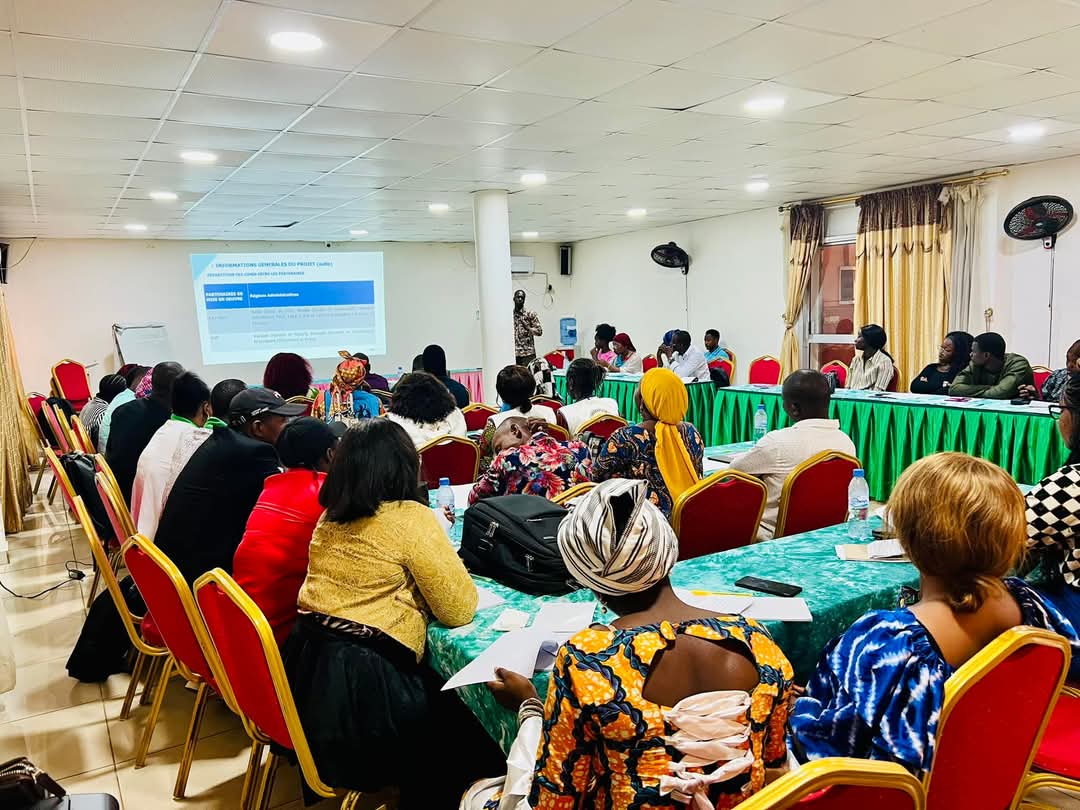 💡 Renforcement des OSC pour une gouvernance inclusive !
Du 27 février au 1er mars, CODD a participé à la formation SOCIDYP sur l’approche 3B/4D de CRS, pour promouvoir la cohésion sociale et l’égalité des genres en Guinée.
 #CohésionSociale