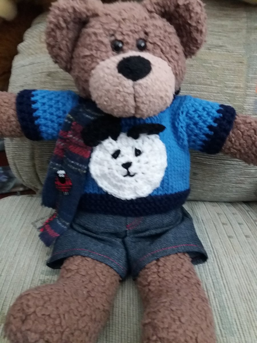 <a href="/deanwbear79/">Dean Winchestbear™️ 🥧💙🧸🌤️</a> <a href="/reddy1408/">Reddy Teddy</a> Thanks for the reminder.  Thank you <a href="/reddy1408/">Reddy Teddy</a> for our lovely jumpers.
#PandaJumperAppreciationDay
#PandaJumperArmy