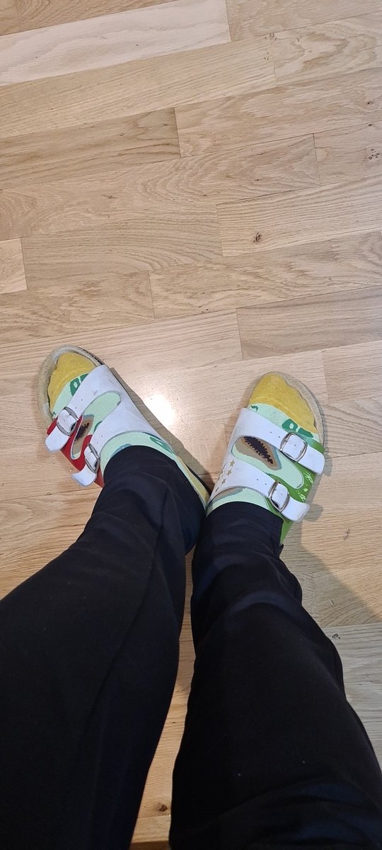 Langaði bara að auka við pólariseringuna á X. #hægrivinstri #tasumyndir #ekkialliraTene