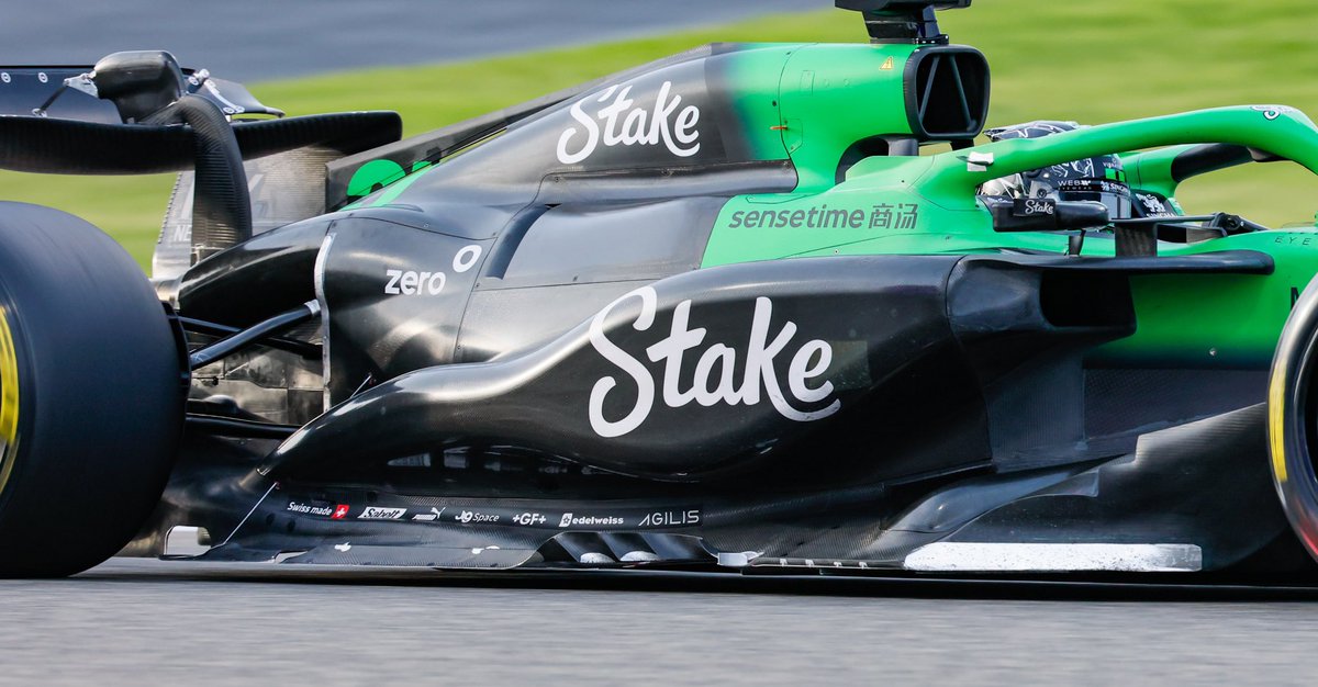 xavigazquez's tweet image. Hi guys,

Interesting interpretation to generate more pressure at the edge of the floor 🧐
.
#xaviimages #f1technicalphotographer #aeroporn 🏎️
.
#F1Tech #GrainingTech #BahrainTestF1 #formula1 #F1
.