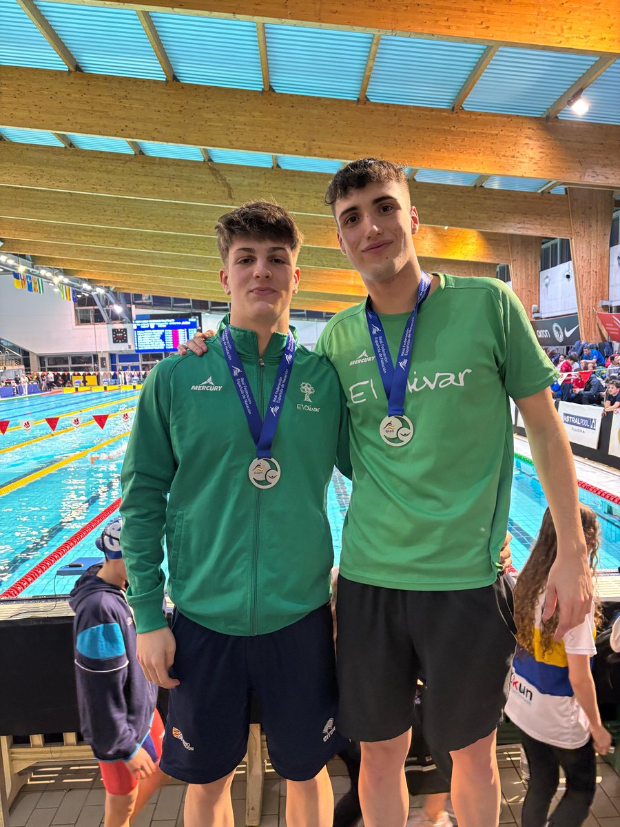 OlivarNatacion's tweet photo. Primeros grandes resultados de #NatacionOlivar 
🥈🥈
Subcampeones de España en 50 Mariposa:

#Junior Darío Berdiel 24.86 y MMA de 17A

#AbsolutoJoven Héctor Boned 25.10

Enhorabuena chicos!!!
#SomosOlivar 
#EspañaAbsJunior https://t.co/mwtWzDUItg