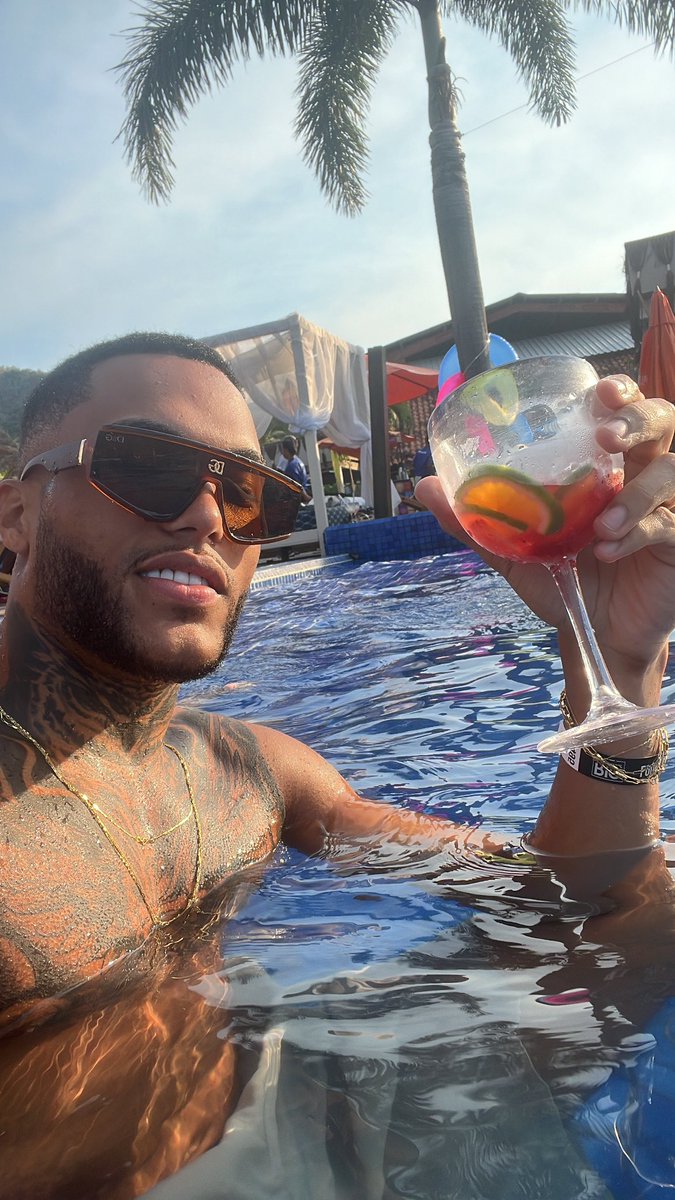 Playboy 👑🇩🇪 tweet media