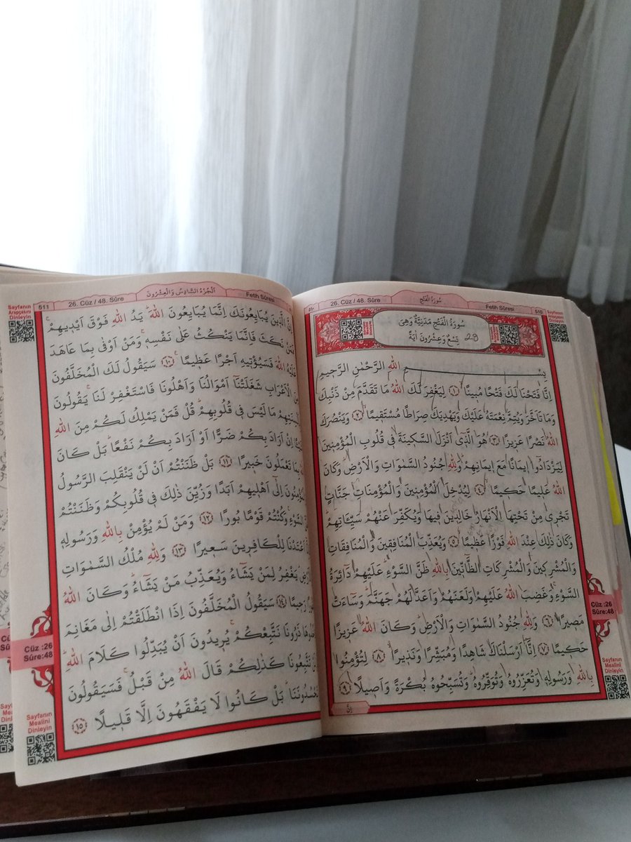 Dış yaraya 𝐘𝐚𝐫𝐚 𝐛𝐚𝐧𝐝ı,
Gönül yarasına 𝐊𝐮𝐫𝐚𝐧 şifadır. 🕋