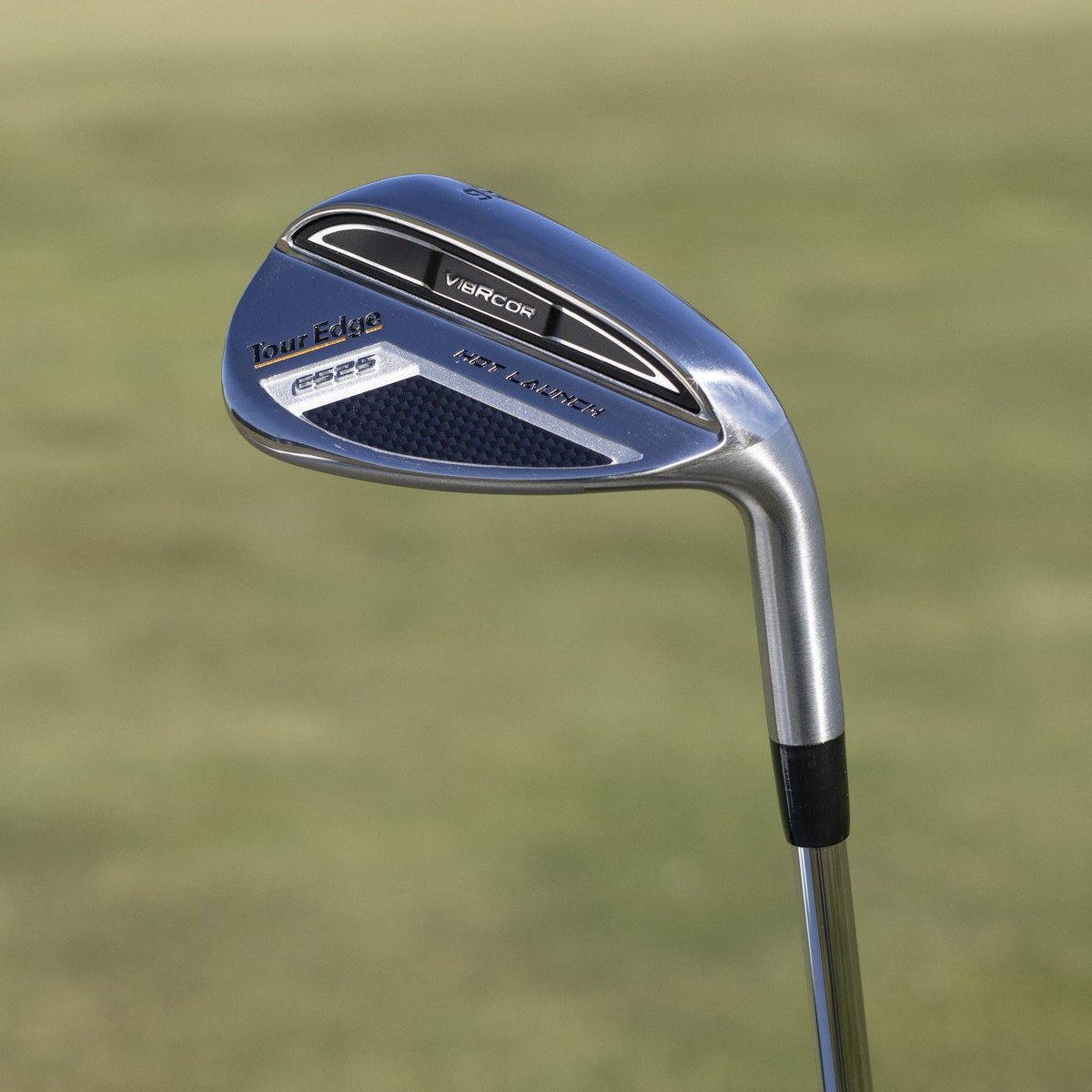 touredgeau's tweet photo. ⛳ Two wedges. Two ways to take your short game to the next level.

When it comes to getting up and down, choosing the right wedge makes all the difference. So, which one suits your game? 👇

🔥 X525 Wedge – Built for MAX forgiveness & consistency
✔️ Houdini Sole reduces turf drag for easy contact
✔️ Wide sole design prevents chunking & digging
✔️ Deep undercut cavity for controlled flight & spin
✔️ Extra-large face & full-face grooves = more forgiveness on every shot

Perfect for golfers who need help with clean contact and extra forgiveness around the greens.

🎯 E525 Wedge – Designed for precision & pro-level spin
✔️ VIBRCOR Technology dampens vibration & enhances feel
✔️ Maximum CNC-milled grooves for insane spin & control
✔️ High-toe pad design expands the sweet spot
✔️ Beveled leading edge & rounded camber sole for versatile shot-making

If you're looking for soft feel, tight spin control, and versatility, the E525 is your go-to wedge.

🏌️‍♂️ No matter your short game style, there’s a 525 wedge to help you get up and down with confidence. Find yours NOW at Drummond Golf! #TourEdge #HotLaunch525 #ShortGameMaster