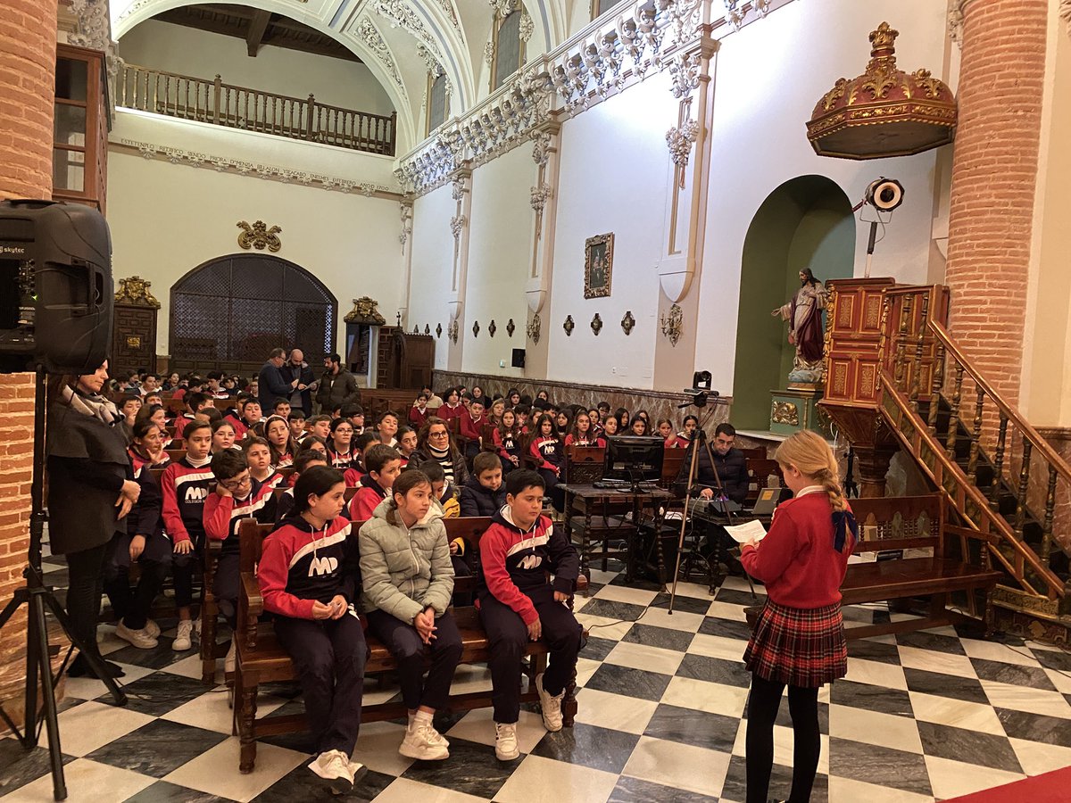 C.La Inmaculada tweet media