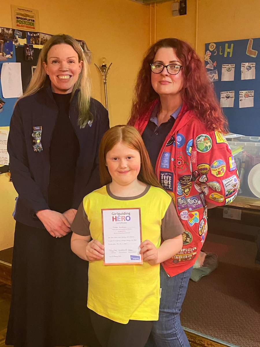 Well done to Scarlett for being awarded a Hero Award for her bravery while dad was very ill <a href="/TawnyOwlEmma/">💙 Emma Maudsley</a> <a href="/Girlguiding_NWE/">Girlguiding North West England</a> <a href="/GuidingMembers/">Girlguiding For Members</a>