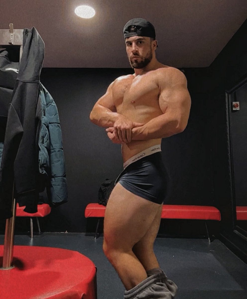 All gas no breaks it’s grow season you know the score 👊🏼💪🏻 #bodybuilding