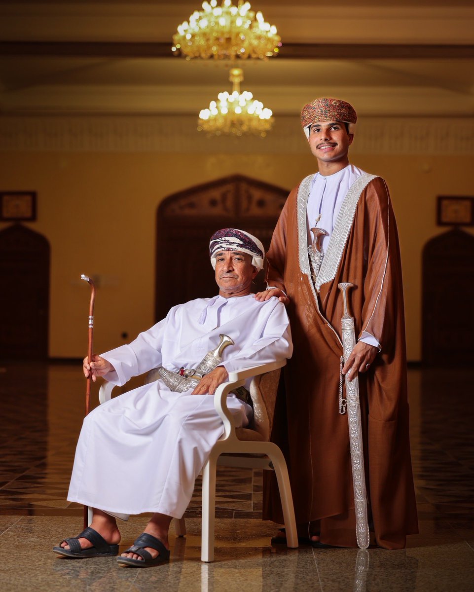 الاب هوه السند 

instagram.com/share/BAJWr92U…