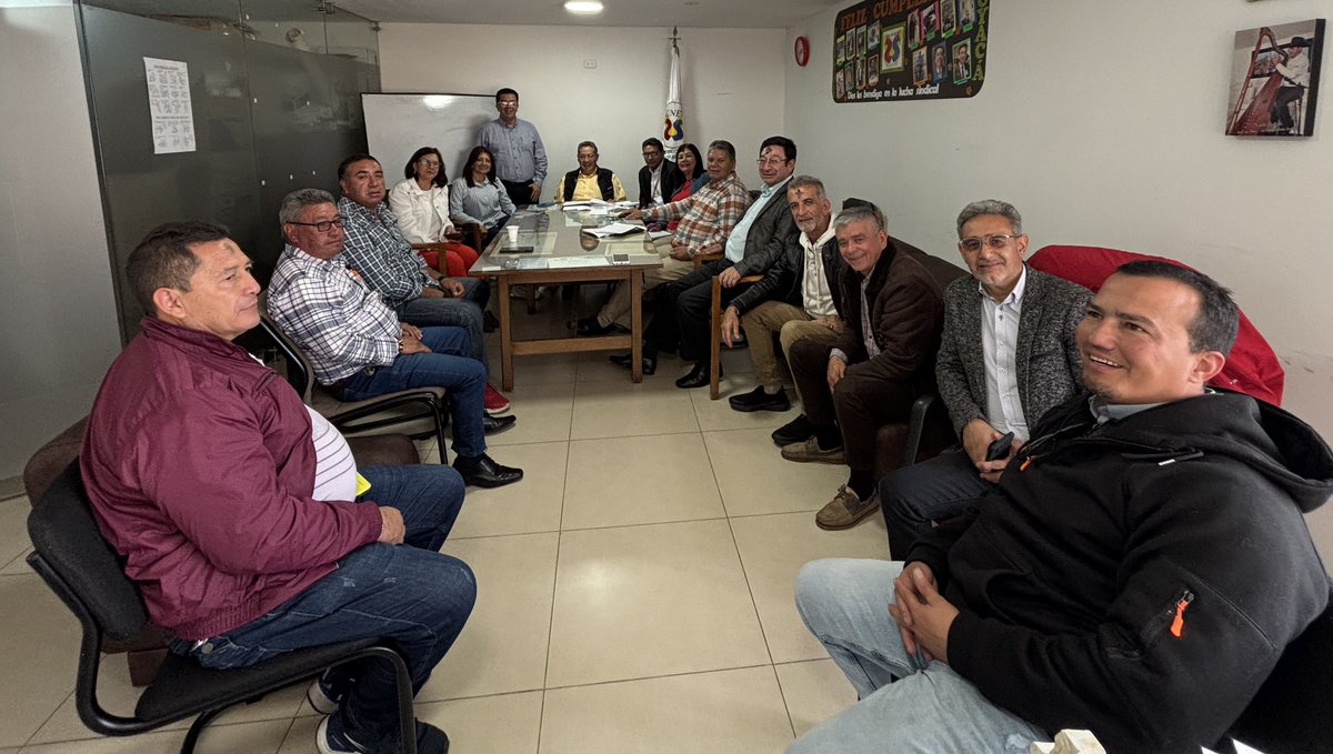 SUNET BOYACA (@sunetboyaca) on Twitter photo La Junta Directiva de <a href="/sunetboyaca/">SUNET BOYACA</a> se reúne en la sede principal para analizar diferentes aspectos relacionados con informes de directivos, dotaciones, mesa de negociación, evaluación de desempeño, aportes y SECOP, entre otros.
#SunetNoDescansa La Junta Directiva de <a href="/sunetboyaca/">SUNET BOYACA</a> se reúne en la sede principal para analizar diferentes aspectos relacionados con informes de directivos, dotaciones, mesa de negociación, evaluación de desempeño, aportes y SECOP, entre otros.
#SunetNoDescansa