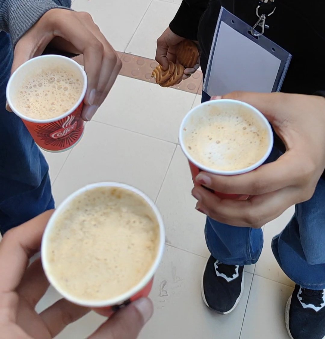 heheitzananyaa's tweet image. #FirstHackathon experience in #HackWithHer 4.0 with @SambalPoonia &amp;amp; @KritikaGup2966! Enjoying this to the core! My brain is so happy with all the problem solving process &amp;amp; finding optimal solutions. Still working, thanks to coffee &amp;amp; amazing jamming sessions organised by the team.