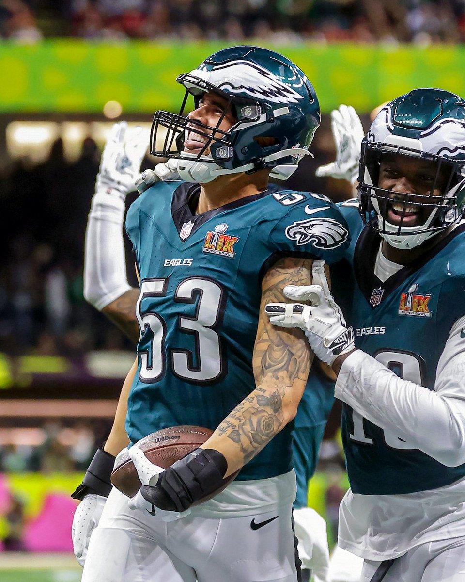 Eagles's tweet image. This signing’s got us cheesin’ 😁