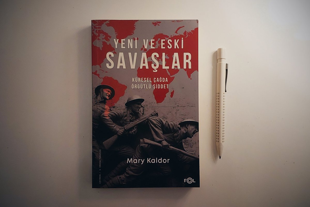 Askerî Tarih Kitaplığı (@askerikitaplik) on Twitter photo "Savaş"ın tanımı ve türlere ayrılması hususu özellikle yurtdışında geniş bir literatüre sahip. Dolayısıyla hem tanım hem de dönemlendirme konusunda kapsamlı bir tartışma da mevcut. 
Mary Kaldor (<a href="/kaldorm/">Mary Kaldor</a>) eski ve yeni savaşlar başlığı altında hem dönemlerine göre askeri "Savaş"ın tanımı ve türlere ayrılması hususu özellikle yurtdışında geniş bir literatüre sahip. Dolayısıyla hem tanım hem de dönemlendirme konusunda kapsamlı bir tartışma da mevcut. 
Mary Kaldor (<a href="/kaldorm/">Mary Kaldor</a>) eski ve yeni savaşlar başlığı altında hem dönemlerine göre askeri