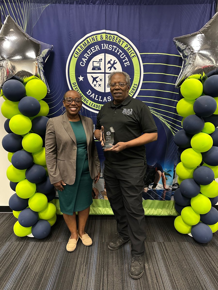 Congratulations, Mr. Williams!

Mr. Williams is recognized for 15 years of service in Dallas ISD CTE. Thank you for your dedication and impact on students' futures.

#15YearAward #CongratsMrWilliams #CTE #DallasISD