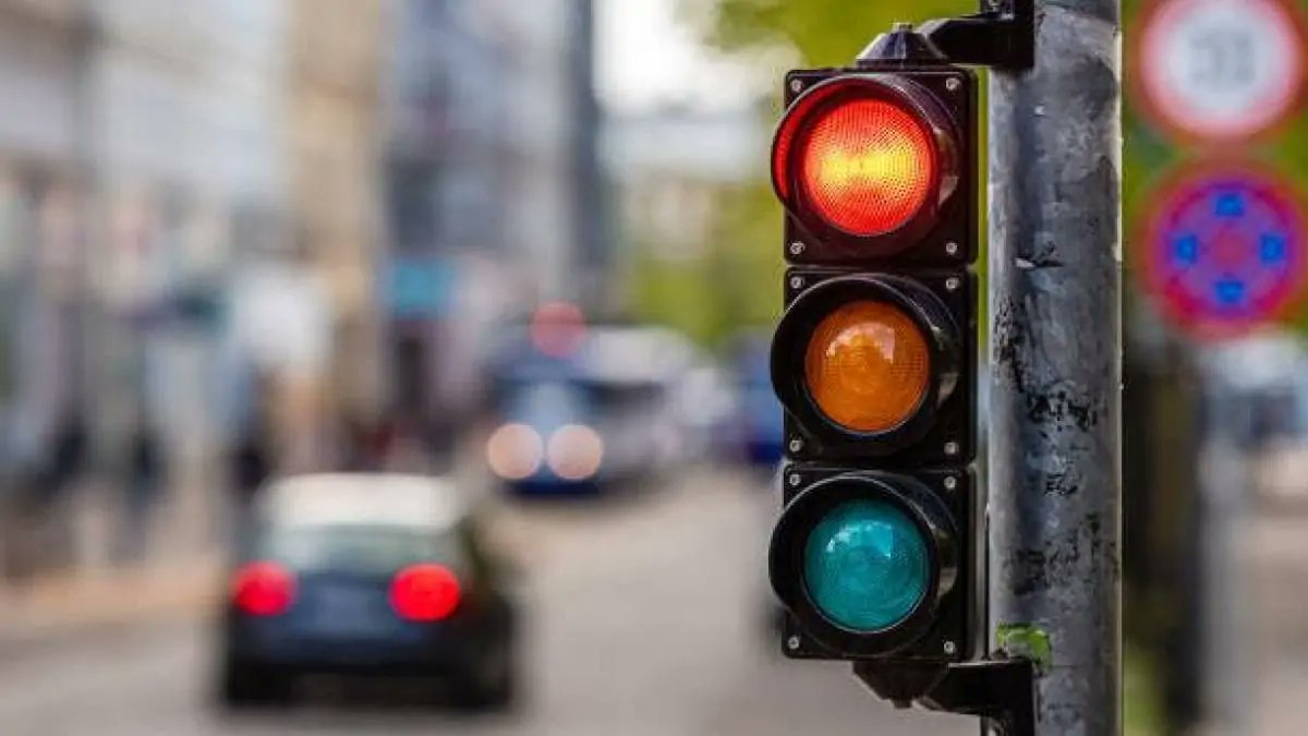 PeriodismoMovi3's tweet image. #CorteDeLuz
Actualización Estado de #Semáforos 
A esta hora, 28 cruces semafóricos (menos del 1% de la red) continúan fuera de servicio, con la siguiente distribución:
Zona Centro: 15 cruces afectados
Zona Norte: 3 cruces afectados
Zona Sur: 10 cruces afectados
Con estos valores,…