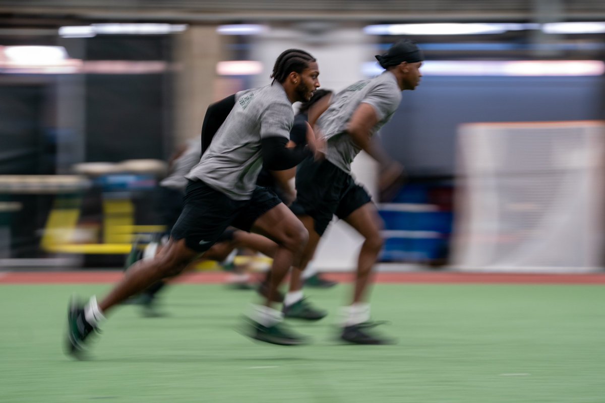 Flying around‼️

#TheWoods #GoBigGreen