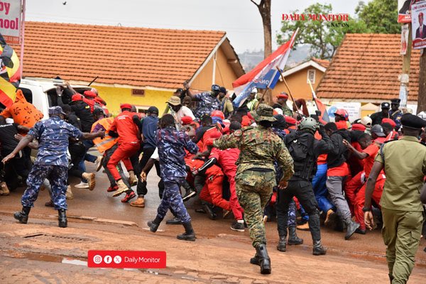 DrEmjh's tweet image. Which Uganda are you following? Is it @TheMutaD ‘s Uganda or the opposition’s Uganda?