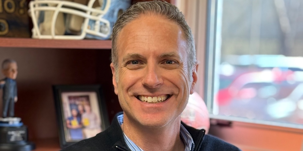 Congratulations to Jeffrey Sullivan, MCPS systemwide athletics director, this year’s recipient of the Dr. Edward Shirley Award for Excellence in Educational Administration and Supervision👏

Learn more about the award: mcpsmd.info/4bAHmby.

<a href="/mcpsAD/">Jeff Sullivan</a>