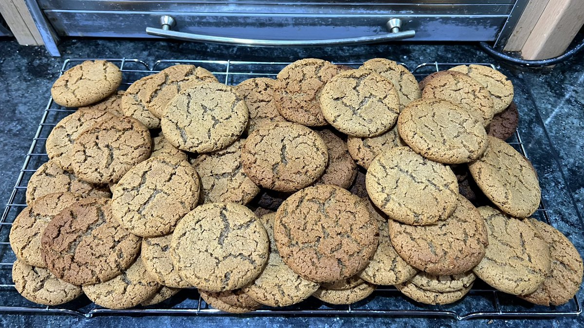 Cornwall Civic Office (@cornwallcivic) on Twitter photo What a phenomenal turnout for the St Pirans Day celebrations in #Truro today, the sun shone, everyone sang and all my #homemade #Cornish Fairings were eaten 😊 <a href="/CornwallCouncil/">@cornwallcouncil</a>
#KernowBysVyken What a phenomenal turnout for the St Pirans Day celebrations in #Truro today, the sun shone, everyone sang and all my #homemade #Cornish Fairings were eaten 😊 <a href="/CornwallCouncil/">@cornwallcouncil</a>
#KernowBysVyken