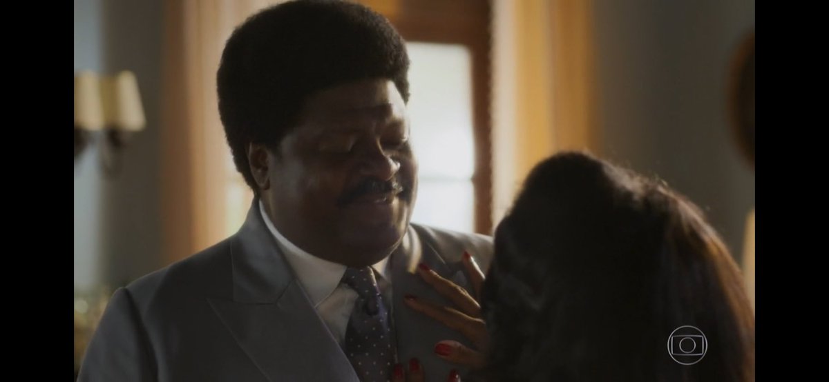 thkalinda's tweet image. “eu nunca vi uma mulher com mais samba no pé e borogodó do que você” (sebastião)

em seguida ele CANTANDO pra ela SAMBAR. não tem casal mais saudável, o mundo se acaba e eles ó só no love #GarotaDoMomento