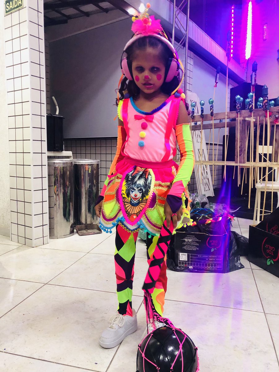Que sonho eu vive nesse carnaval ❤️🤡🤹🎪🎭

Gratidão eterna DUDU e PALOMA 

VIGARISTAS ATÉ O FIM
