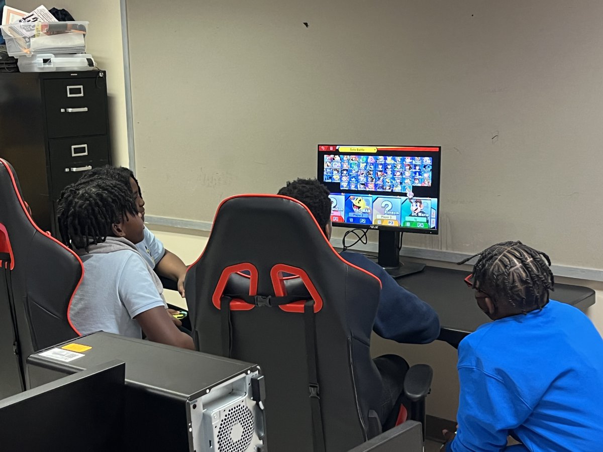 Shannon Moore (@apsitshannon) on Twitter photo Students enjoyed their last eSports game day <a href="/APSBESTACADEMY/">BEST Academy at The Thomas W Dortch Jr Institute</a>! Can't wait to see who will represent our team at the district competition! <a href="/APSInstructTech/">APS IT Department</a> <a href="/EliteGamingLIVE/">EliteGamingLIVE</a> Students enjoyed their last eSports game day <a href="/APSBESTACADEMY/">BEST Academy at The Thomas W Dortch Jr Institute</a>! Can't wait to see who will represent our team at the district competition! <a href="/APSInstructTech/">APS IT Department</a> <a href="/EliteGamingLIVE/">EliteGamingLIVE</a>