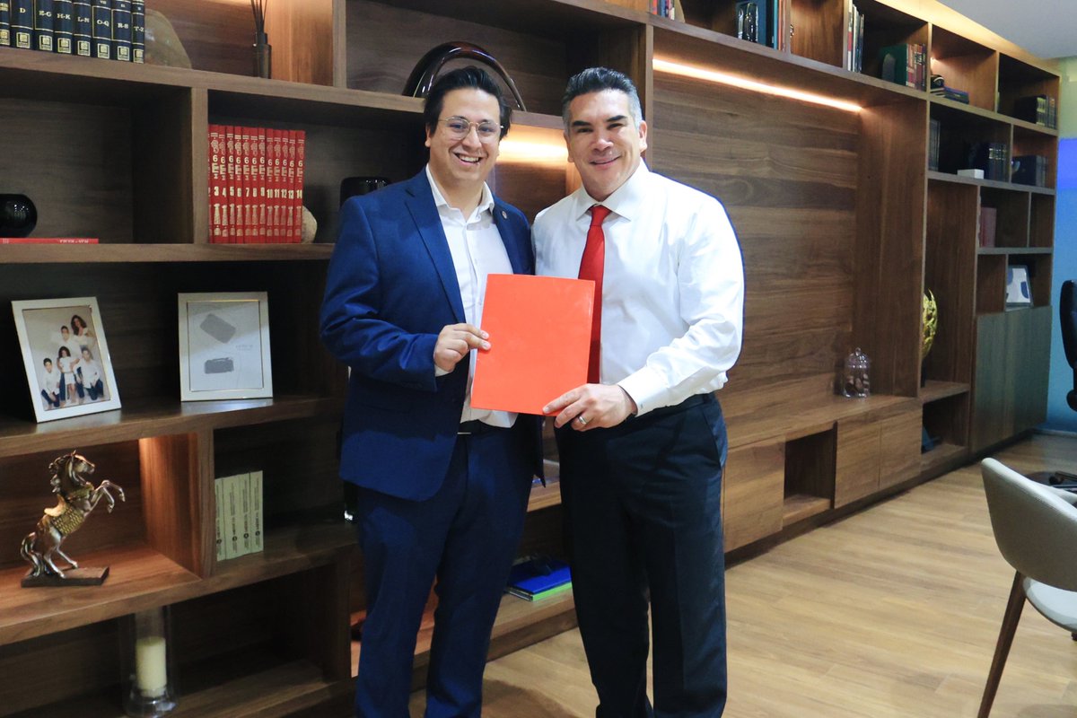 En el PRI, la renovación y la experiencia van de la mano. <a href="/cuau94/">Cuauhtemoc Betanzos</a> asume la Subsecretaría de Operación Política del <a href="/PRI_Nacional/">PRI</a>, con el reto de fortalecer nuestra estructura en Veracruz y Durango.

Joven, capaz y con amplia experiencia, conoce al priismo y sabe cómo dar
