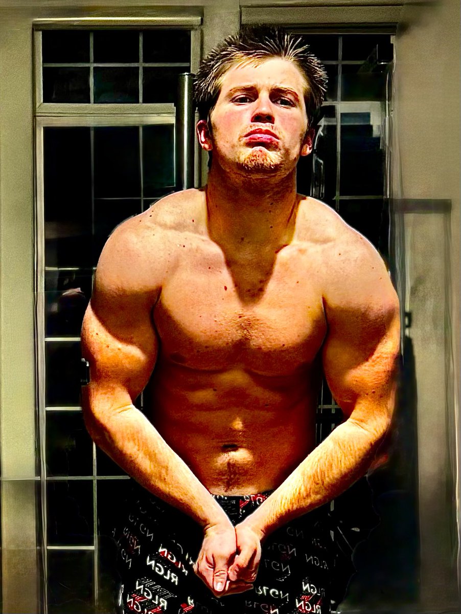 Post winter lifts photo

16 year-old sophomore
5”11” 192
Running back