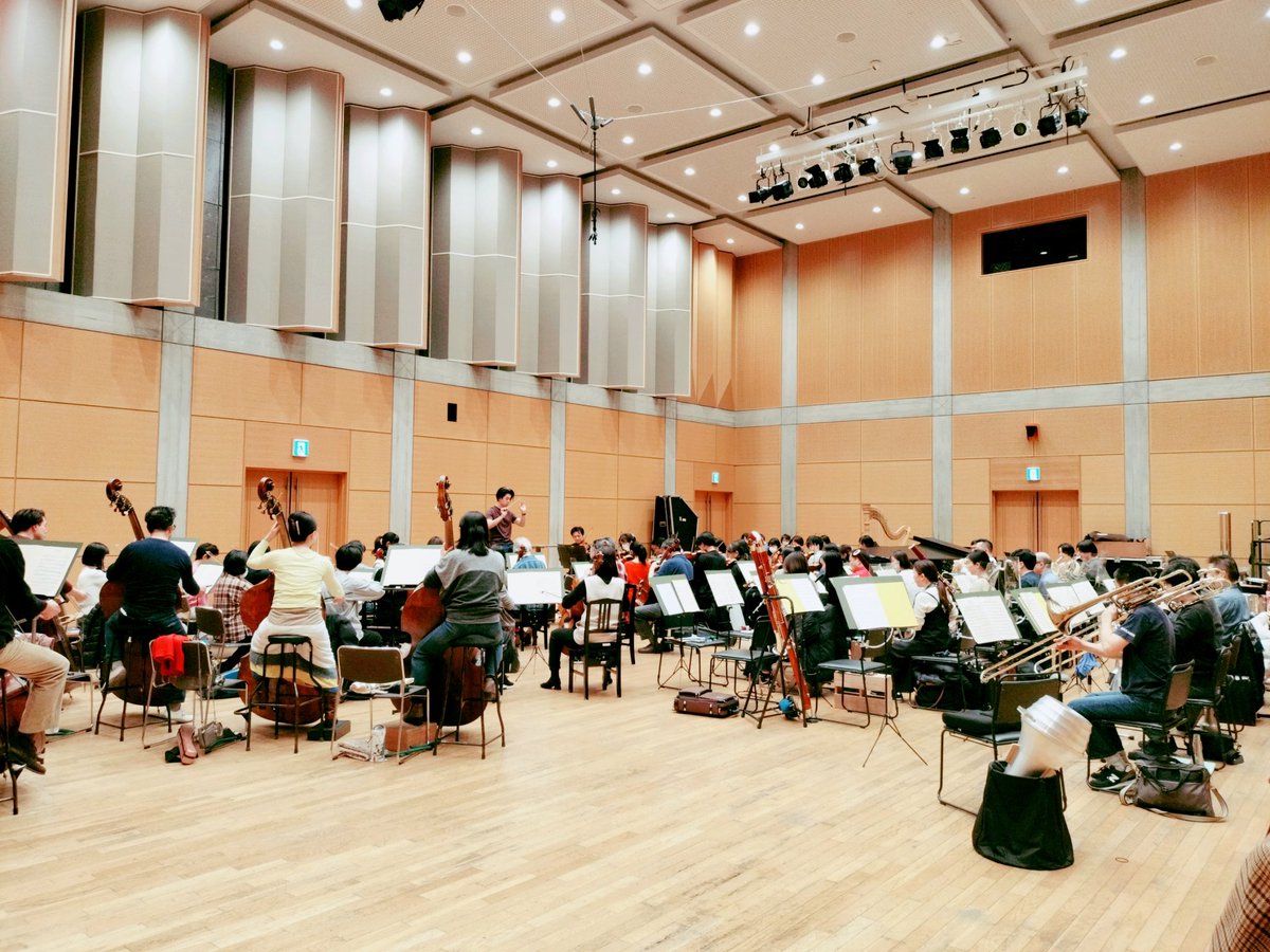 マエストロ #ケンショウ・ワタナベ 、急遽来日を早めて駆けつけてくださいました！

3月定期リハーサル、開始です！