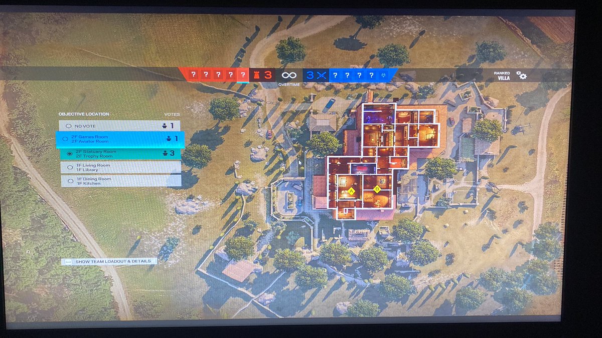 new siege bug??? been stuck here for 5 mins <a href="/Rainbow6Game/">Rainbow Six Siege</a>