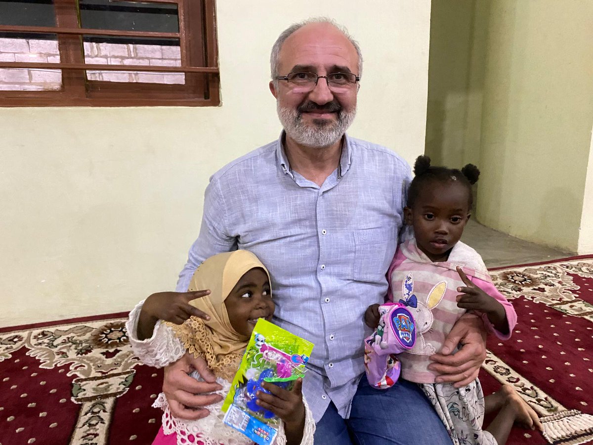 GuneyAfrikaDIB's tweet photo. Alhamdulillah we are in Zambia to touch hearts in this Ramadan. https://t.co/Pk4Ql8dwbT