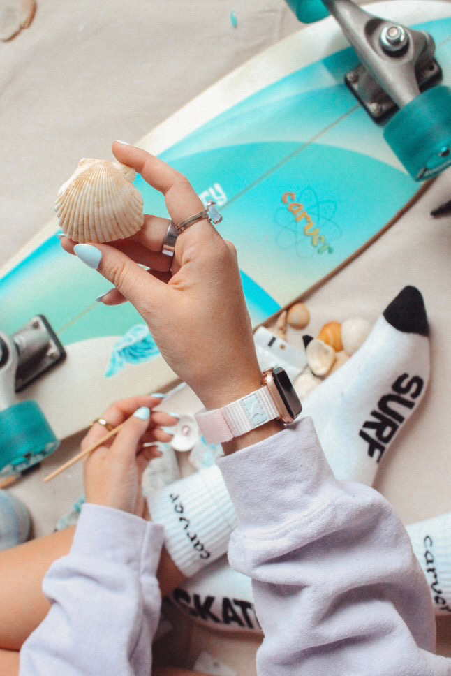 freestyle_watch's tweet photo. Soft pastels, salty air, and endless adventure. 🌊☁️ The Powder Puff Apple Watch™ strap is the perfect blend of dreamy and durable—built for wherever the day takes you. 🩷✨ #FreestyleWatches #AppleWatchStrap #PowderPuff #StaySalty #WristCheck https://t.co/zVv4n9uK9D https://t.co/4oPsgRlkRC