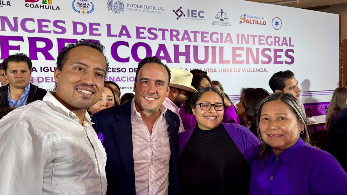 mahatma_angel's tweet photo. Las mujeres coahuilenses son el motor que impulsa nuestro estado.

En el marco del #DíaInternacionaldelaMujer junto al Gobernador @manolojim, evaluamos los avances de la Estrategia Integral de Mujeres, porque el cambio solo es posible con compromiso, diálogo y acciones concretas. https://t.co/PqbWGWrmus